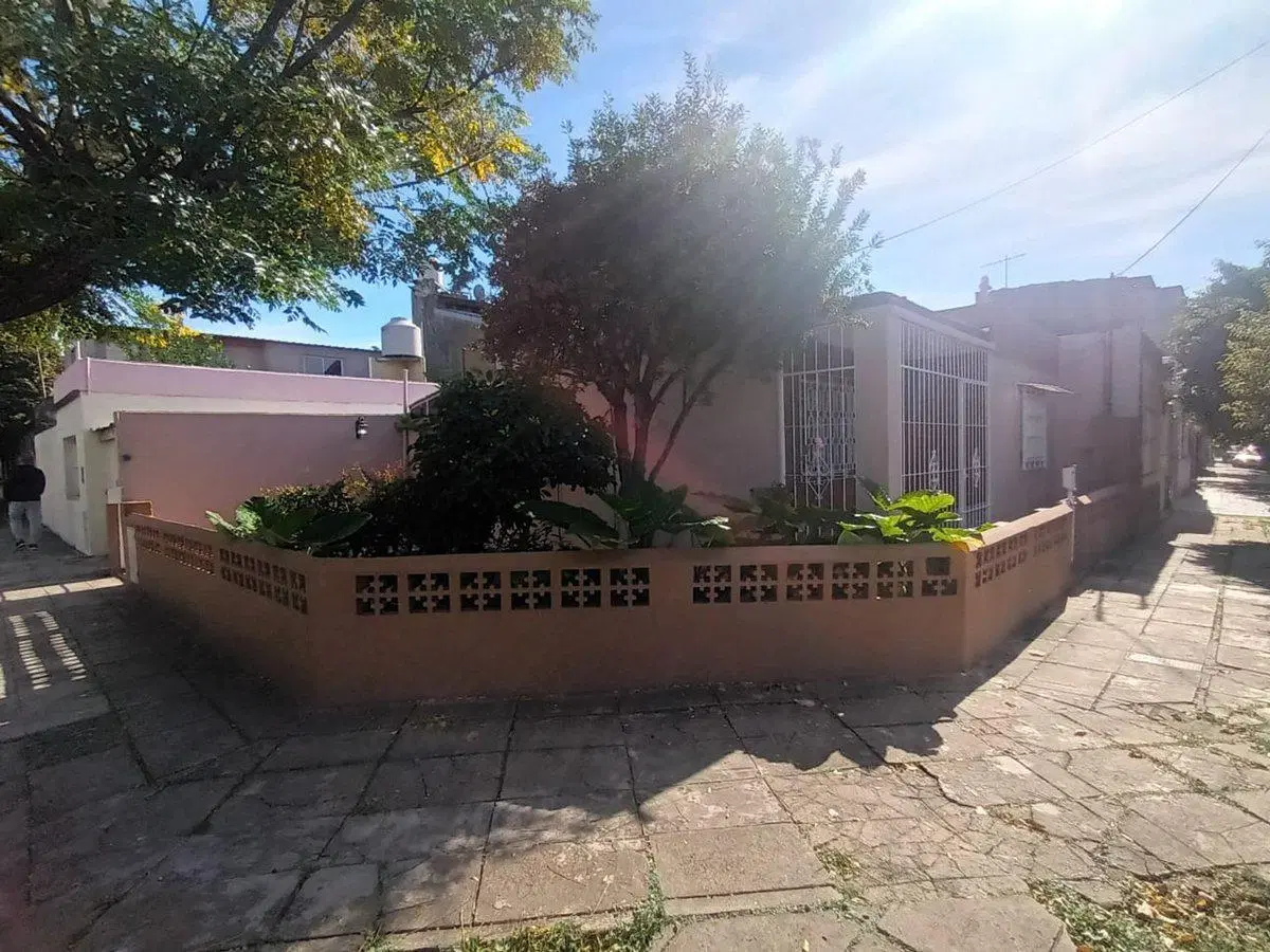 VENTA CASA 3 AMBIENTES EN LOMA HERMOSA 5