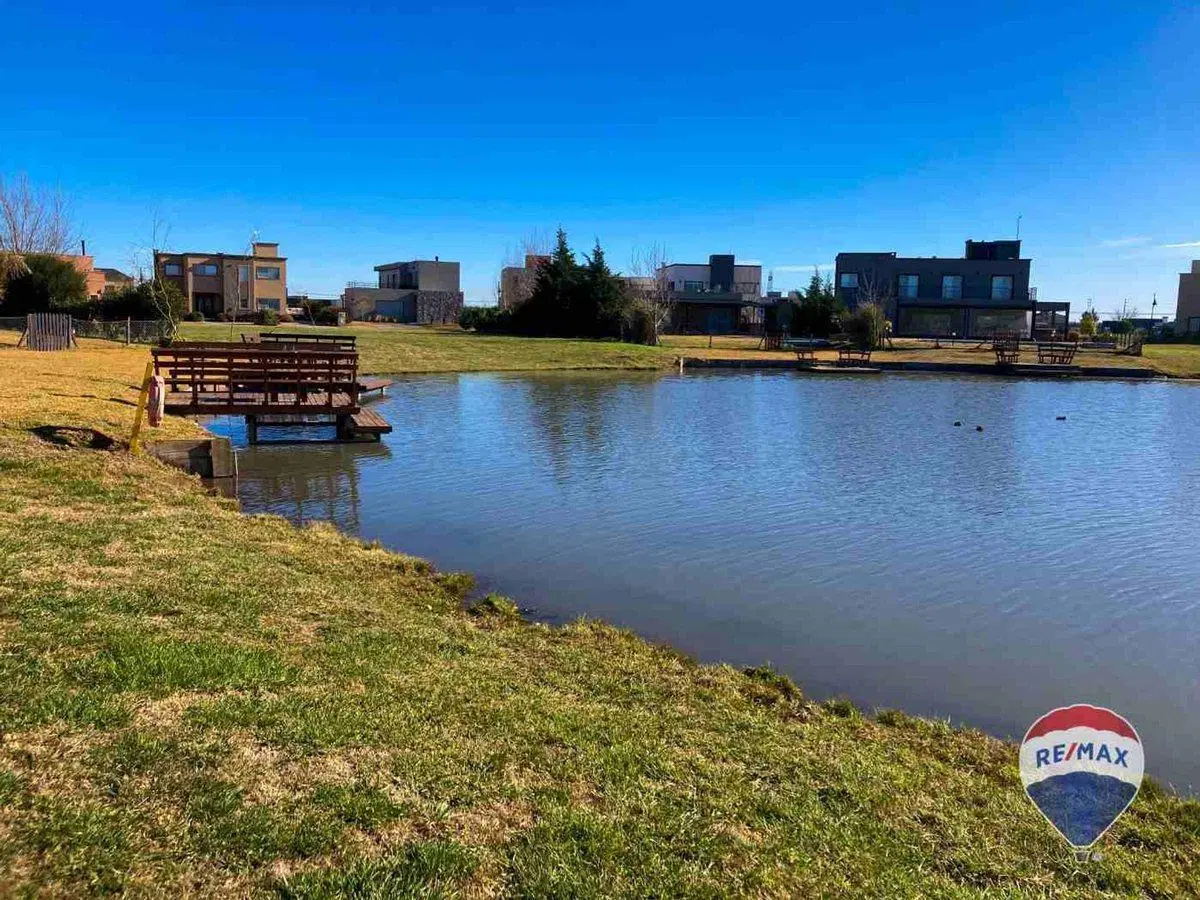 VENTA LOTE A LAGUNA EN SAN LUCAS - FINANCIADO 4