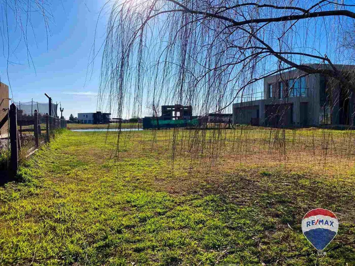 VENTA LOTE A LAGUNA EN SAN LUCAS - FINANCIADO 5