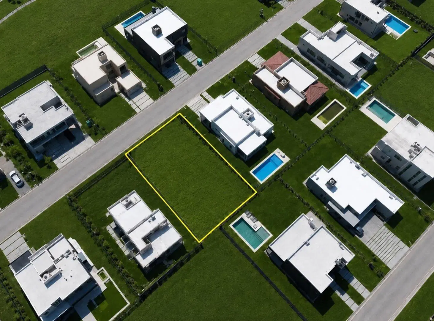 LOTE INTERNO EN VENTA EN LAGOS DE CANNING 1 4