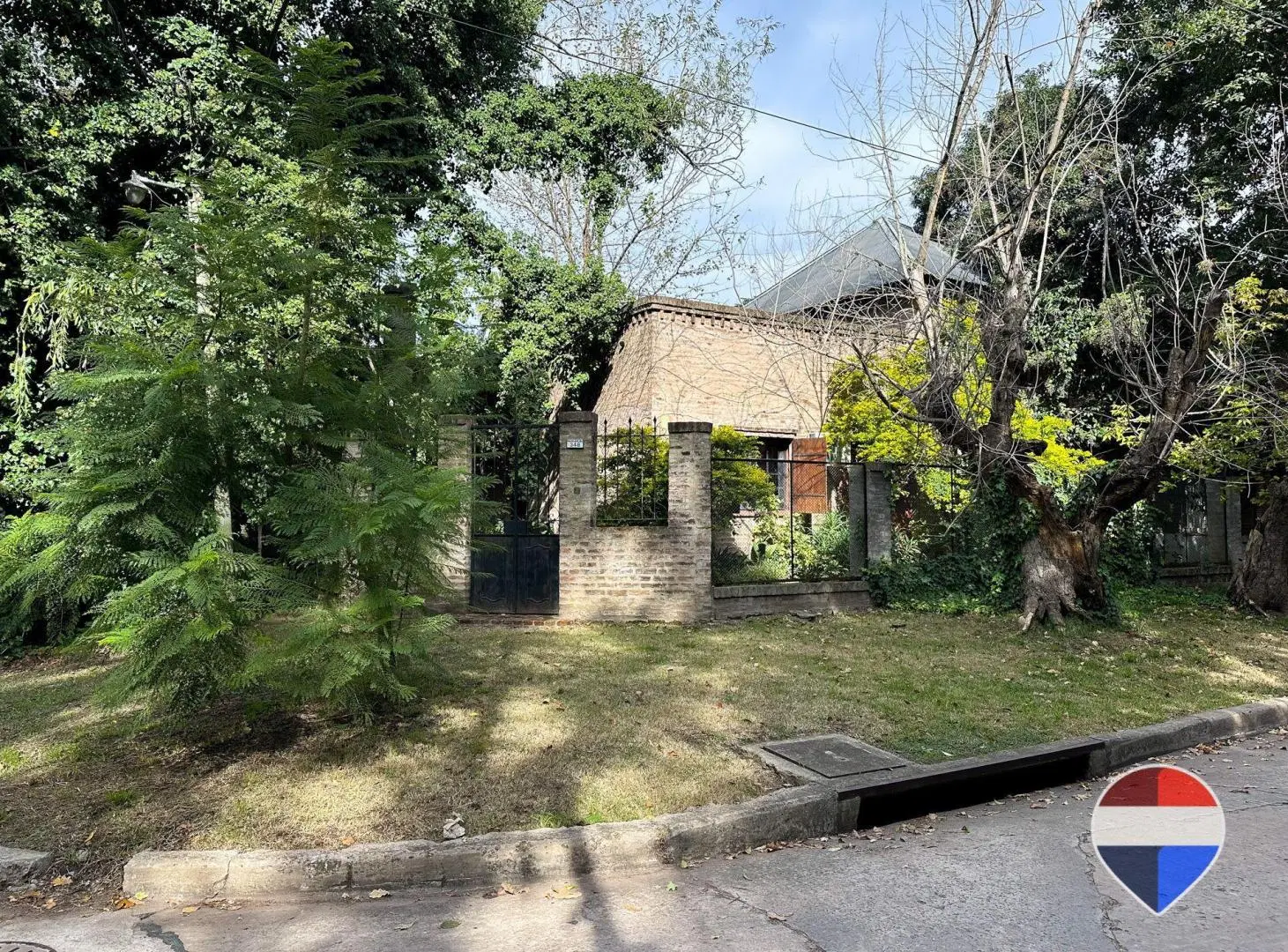 VENTA CASA 3 DORMITORIOS BURZACO APTO CREDITO 4