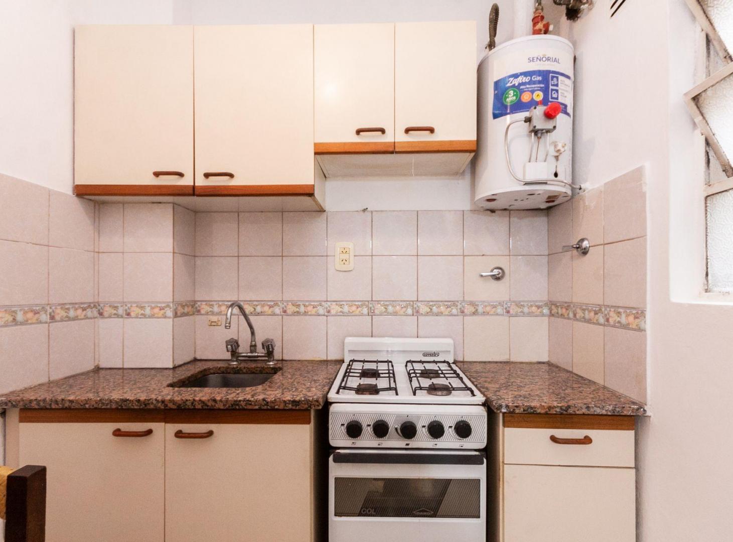 Foto de VENTA 2 AMBIENTES BANFIELD CENTRO- APTO CREDITO, imagen 1
