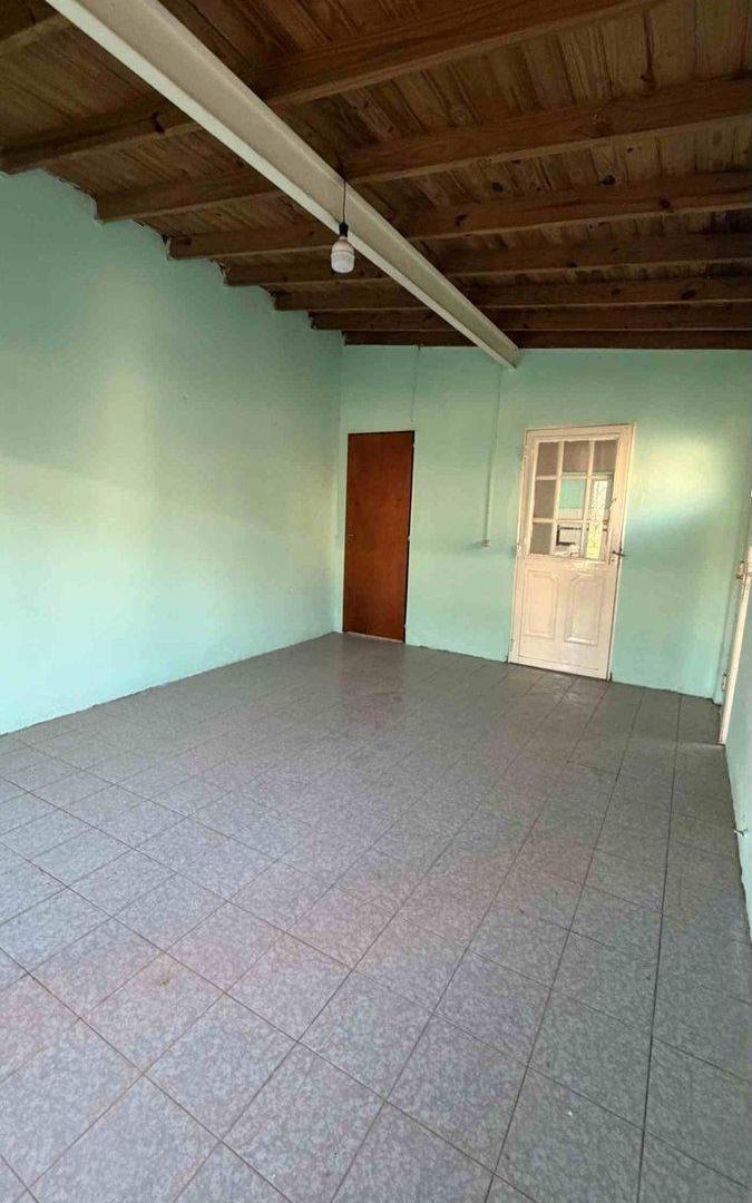 Foto de OPORTUNIDAD CASA EN VENTA EN EZEIZA, imagen 3