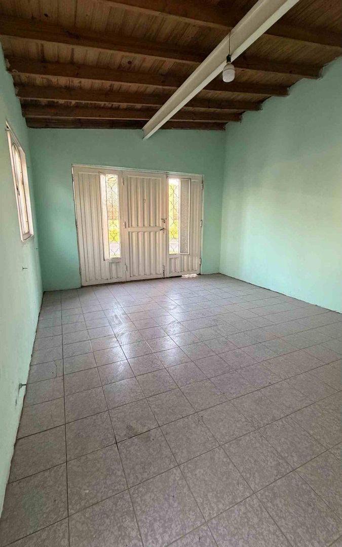 Foto de OPORTUNIDAD CASA EN VENTA EN EZEIZA, imagen 5