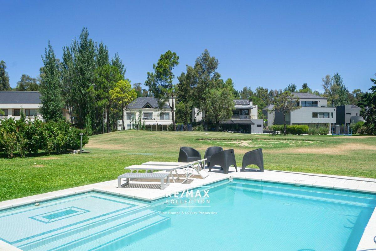Foto de CASA EN VENTA SAINT THOMAS OESTE CUOTAS PERMUTA, imagen 1
