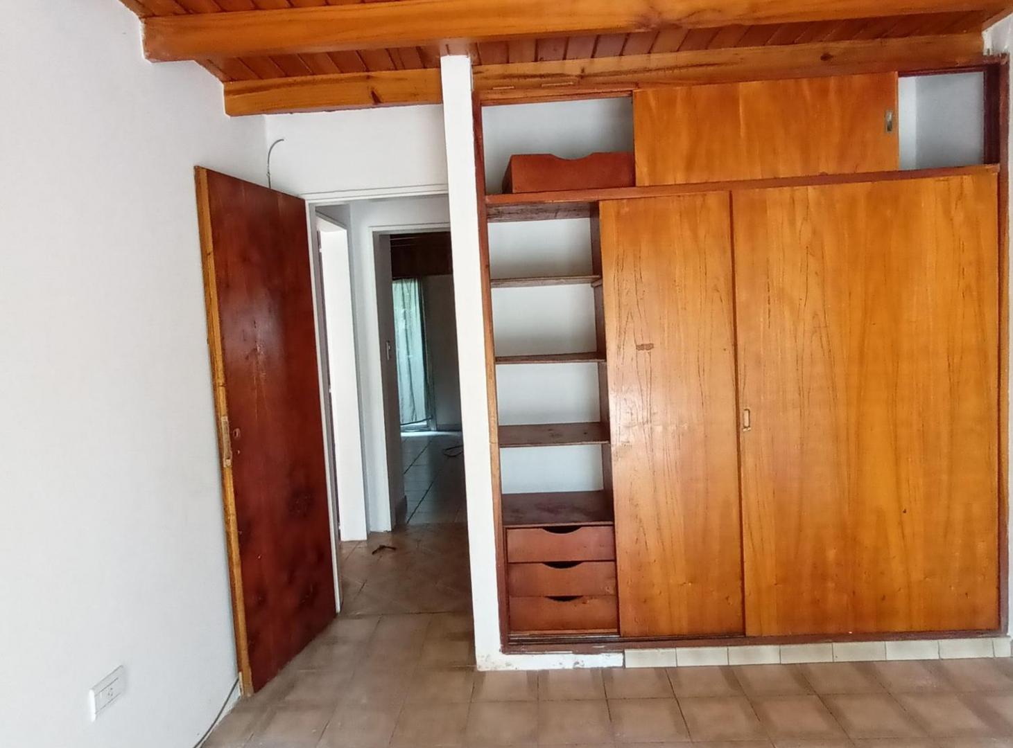 Foto de VENTA CASA 6 AMBIENTES EN PABLO NOGUES, imagen 2
