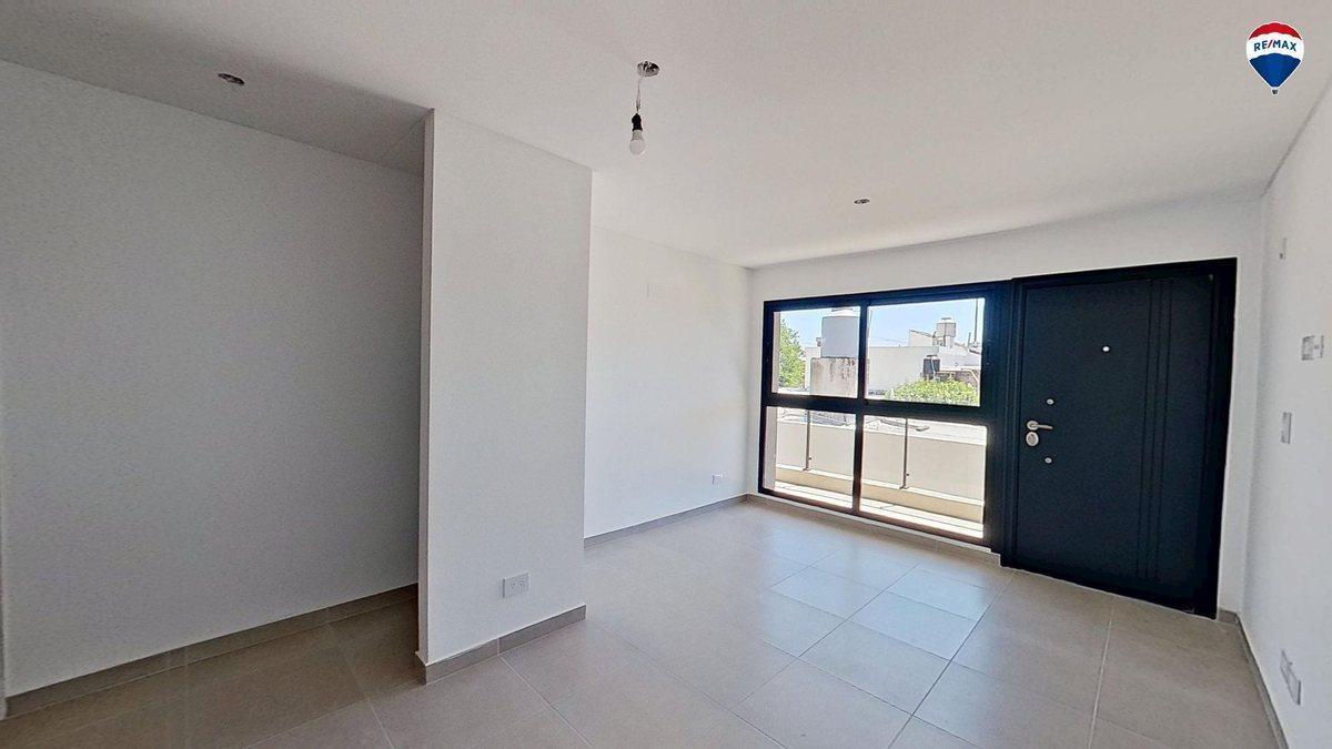 Foto de VENTA DEPARTAMENTO 2 AMBIENTES MORON, imagen 2