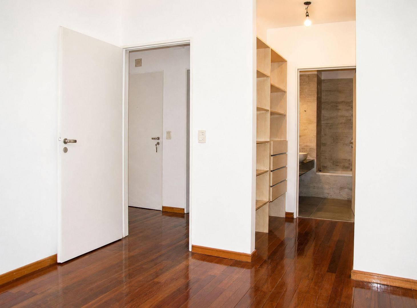 Foto de VENTA DEPTO 2 AMB PALERMO C/COCHERA, BALCÓN, imagen 1