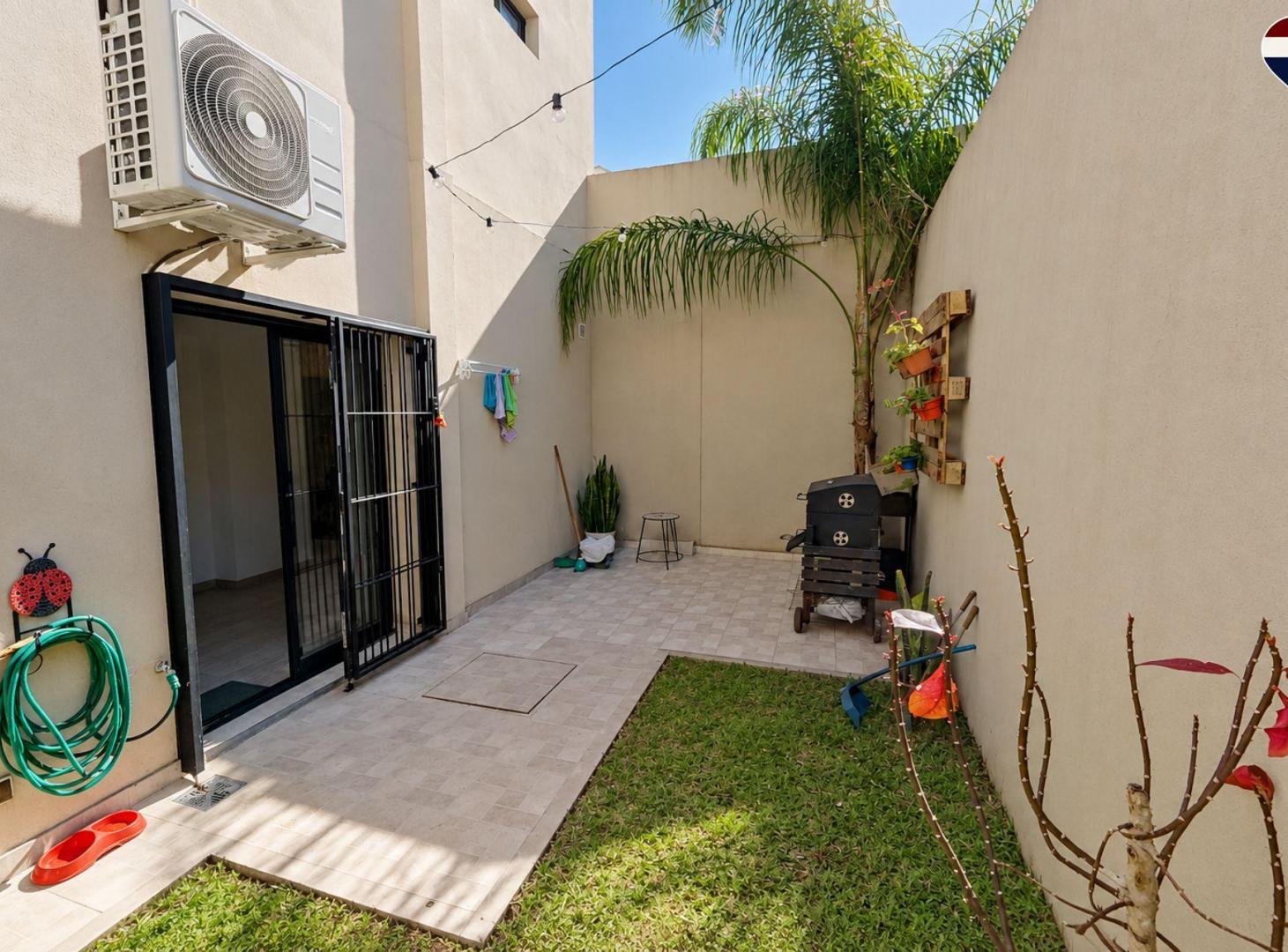 Foto de VENTA CASA 3 AMBIENTES CON PATIO-TERRAZA EN HAEDO, imagen 2