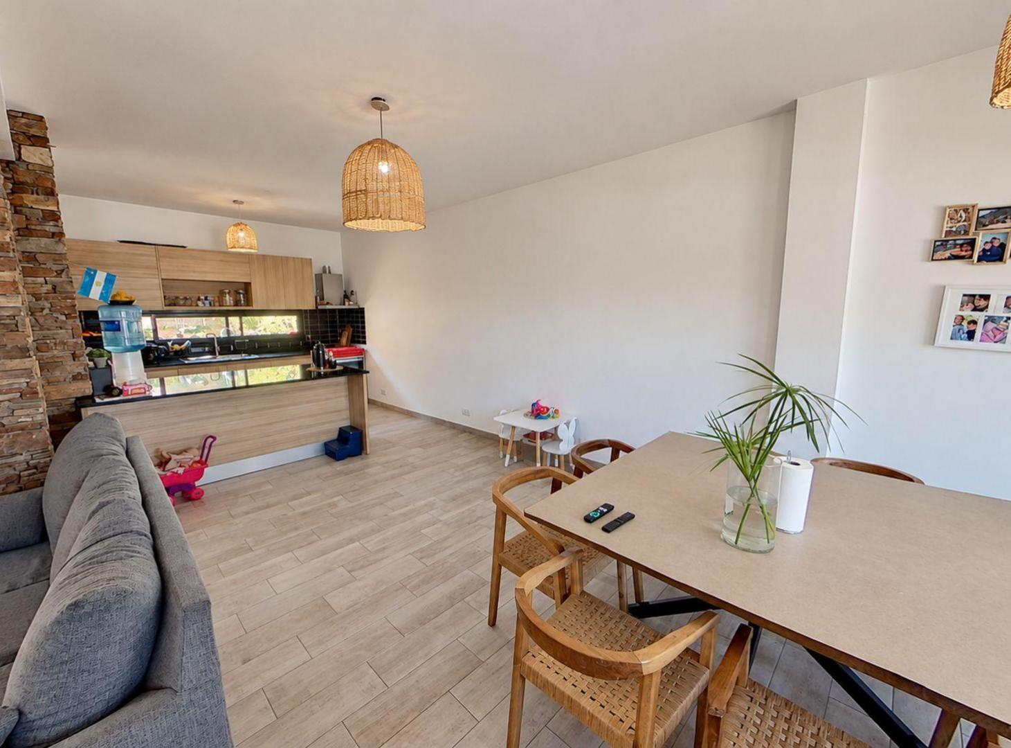 Foto de VENTA CASA 3 AMBIENTES CON PATIO-TERRAZA EN HAEDO, imagen 4