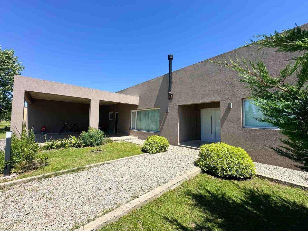 Foto de CASA EN VENTA FINCAS DE SAN VICENTE SPORTING, imagen 1