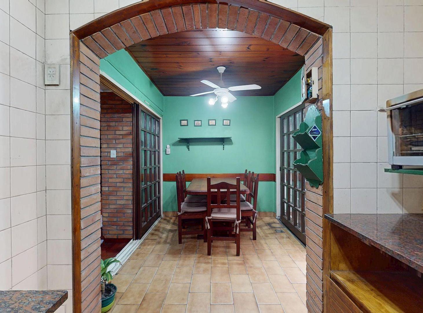 Foto de CASA VENTA 5 AMB- TERRAZA -APTO CREDITO, imagen 5