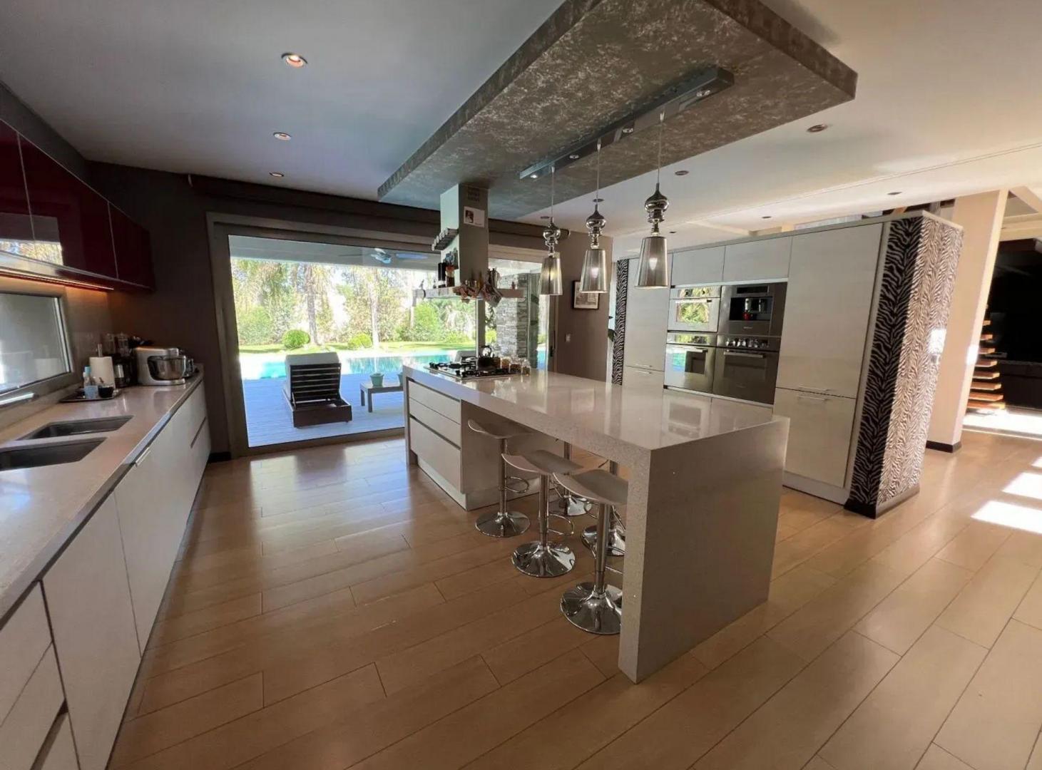 Foto de VENTA CASA 7 AMBIENTES EN SAINT THOMAS SUR, imagen 3