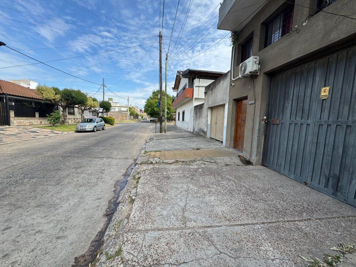 Foto de GALPON EN VENTA MAS 2 DEPTOS 2 AMB ISIDRO CASANOVA, imagen 5