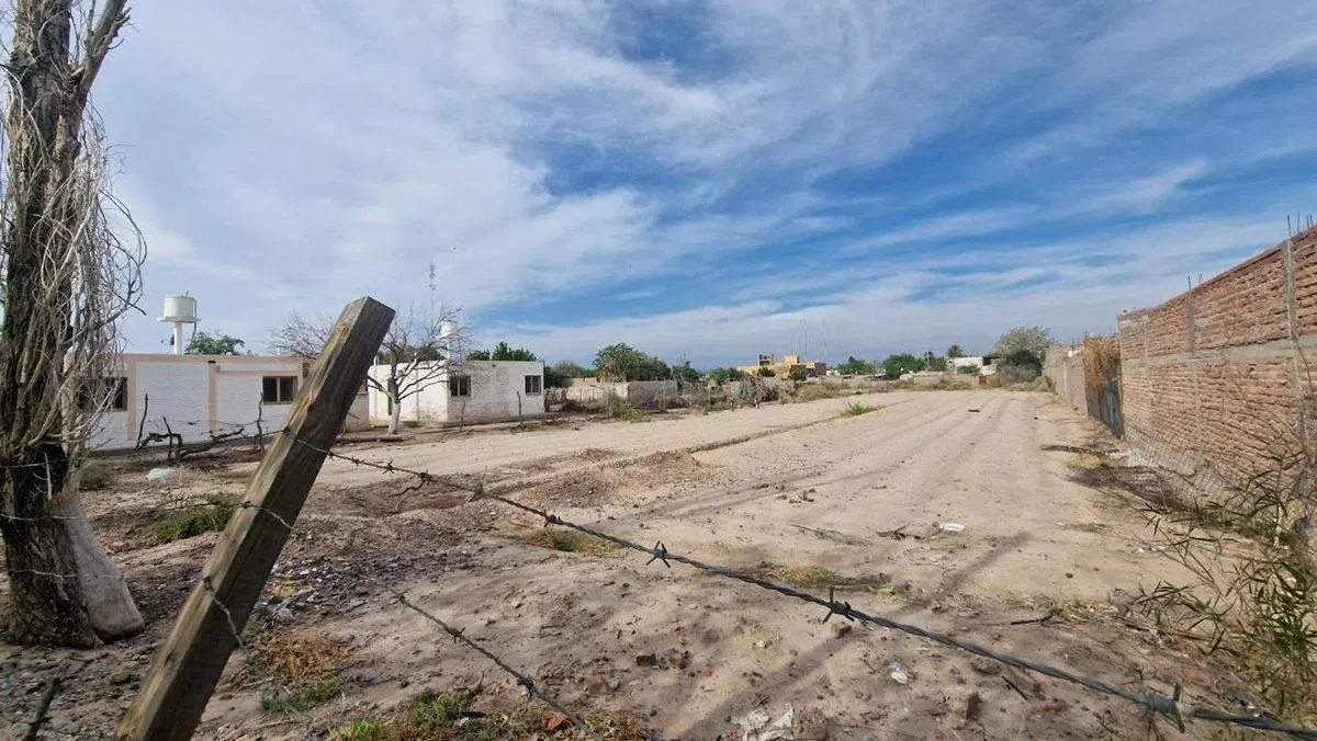 VENTA GRAN TERRENO 2347 M2 POCITO CENTRO 5
