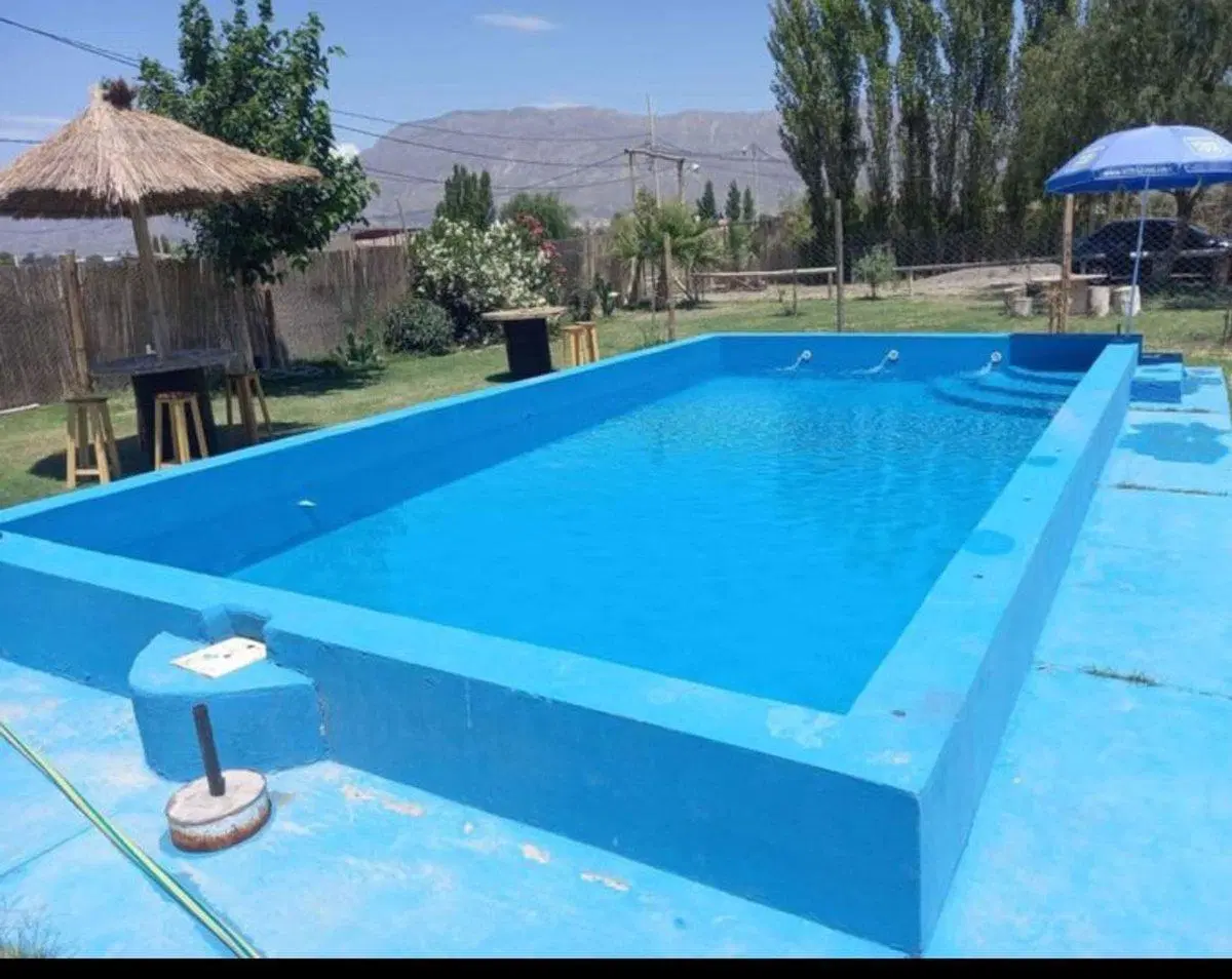 Casa de 2 dormitorio con pileta y quincho. Pocito 2