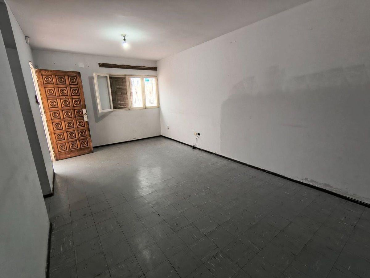 Casa de 3 habitaciones. B° Comercio, Santa Lucia