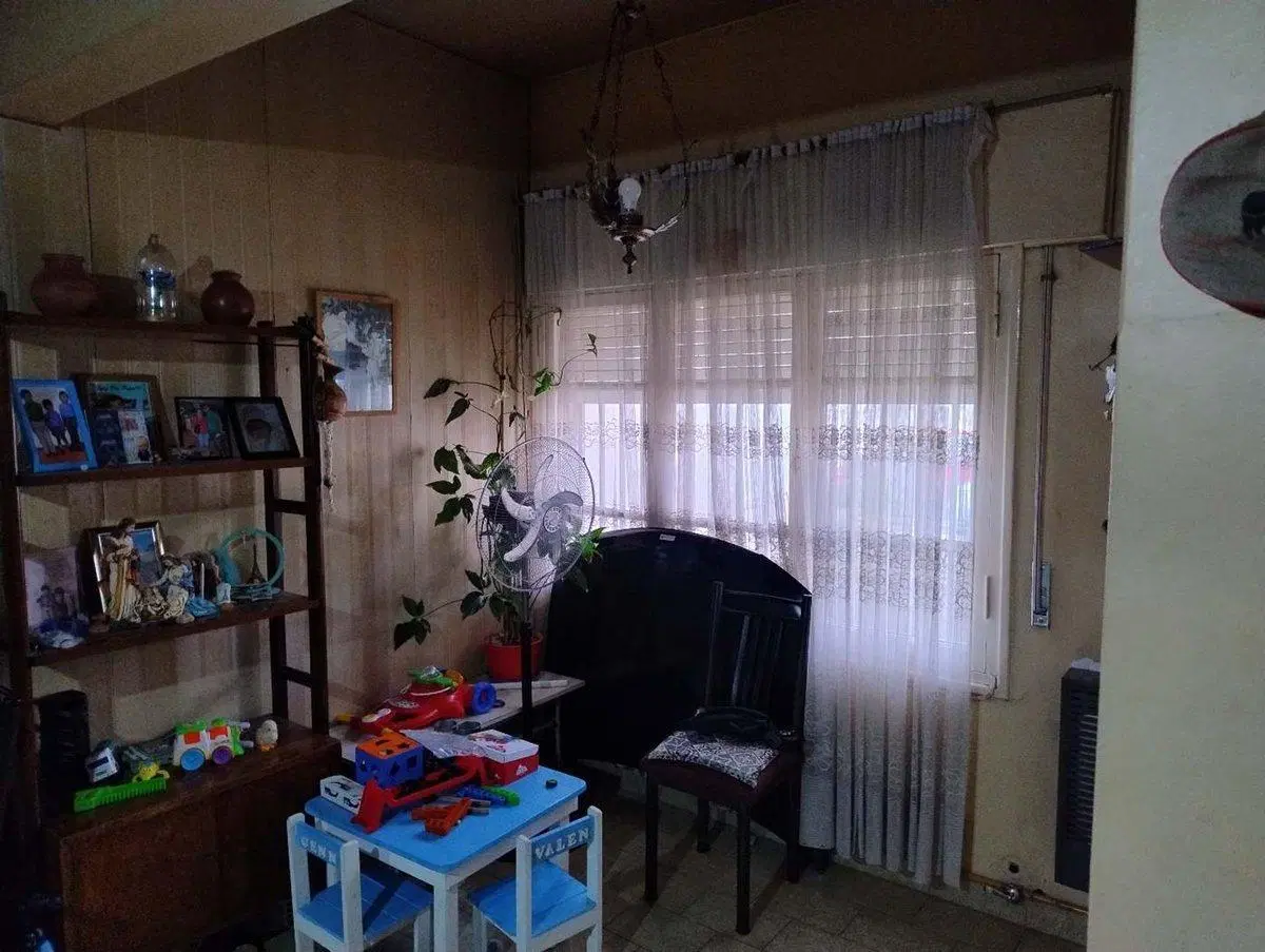 Casa 3 dormitorios, cochera y departamento interno 3