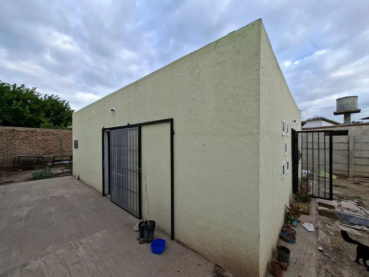 CASA DE 3 HABITACIONES. BARRIO OBRERO, RAWSON 4