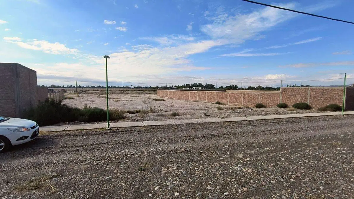 TERRENO DE 1460 M2. CALLE CHACABUCO, POCITO 5