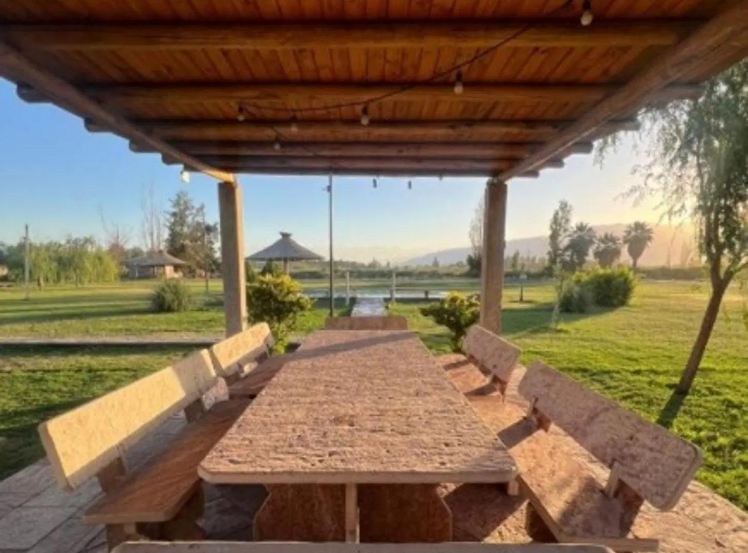 CASA, PISCINA Y QUINCHO EN TERRENO DE 2 HECTAREAS 3