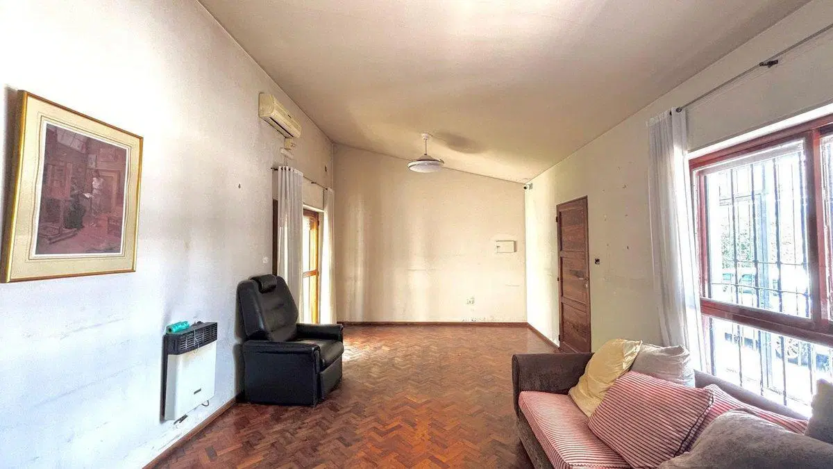 Casa 4 Habitaciones 2 Baños. Capital. Apto credito 4