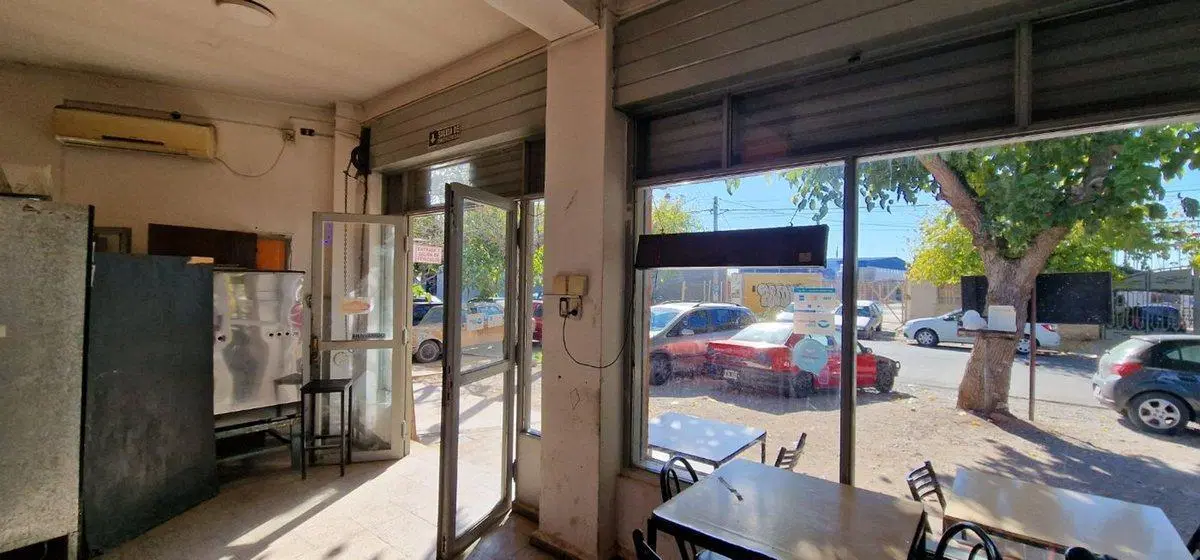 VENTA LOCAL 114 M2 Y GALPON 255 M2 EN RAWSON 3
