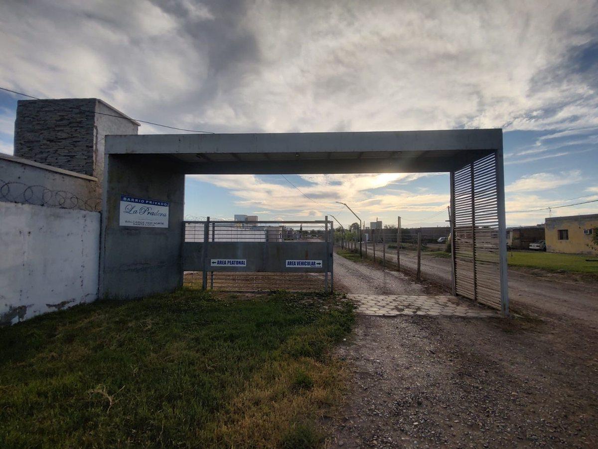 VENTA LOTE EN SANTA LUCIA  B° PRIVADO LA PARDERA