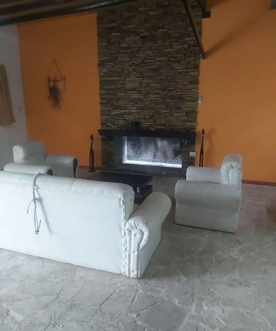 ALQUILER CABAÑA DE 2 HABITACIONES. ALBARDÓN 4