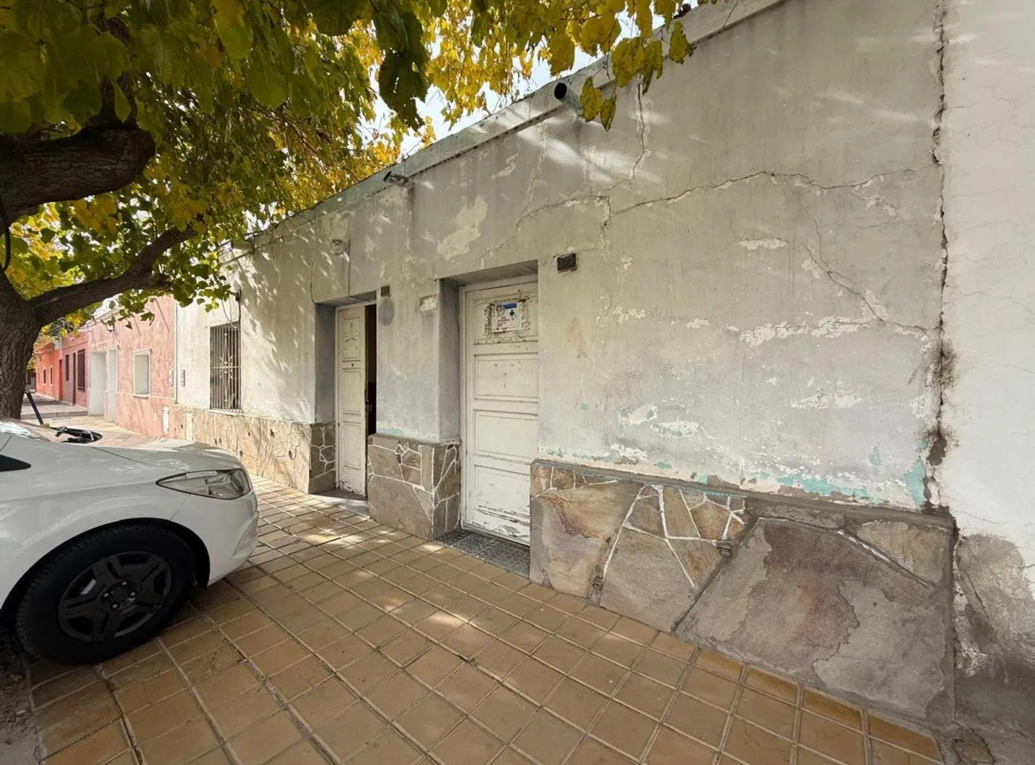 CASA MIXTA, DE 4 HABITACIONES. CAPITAL 4