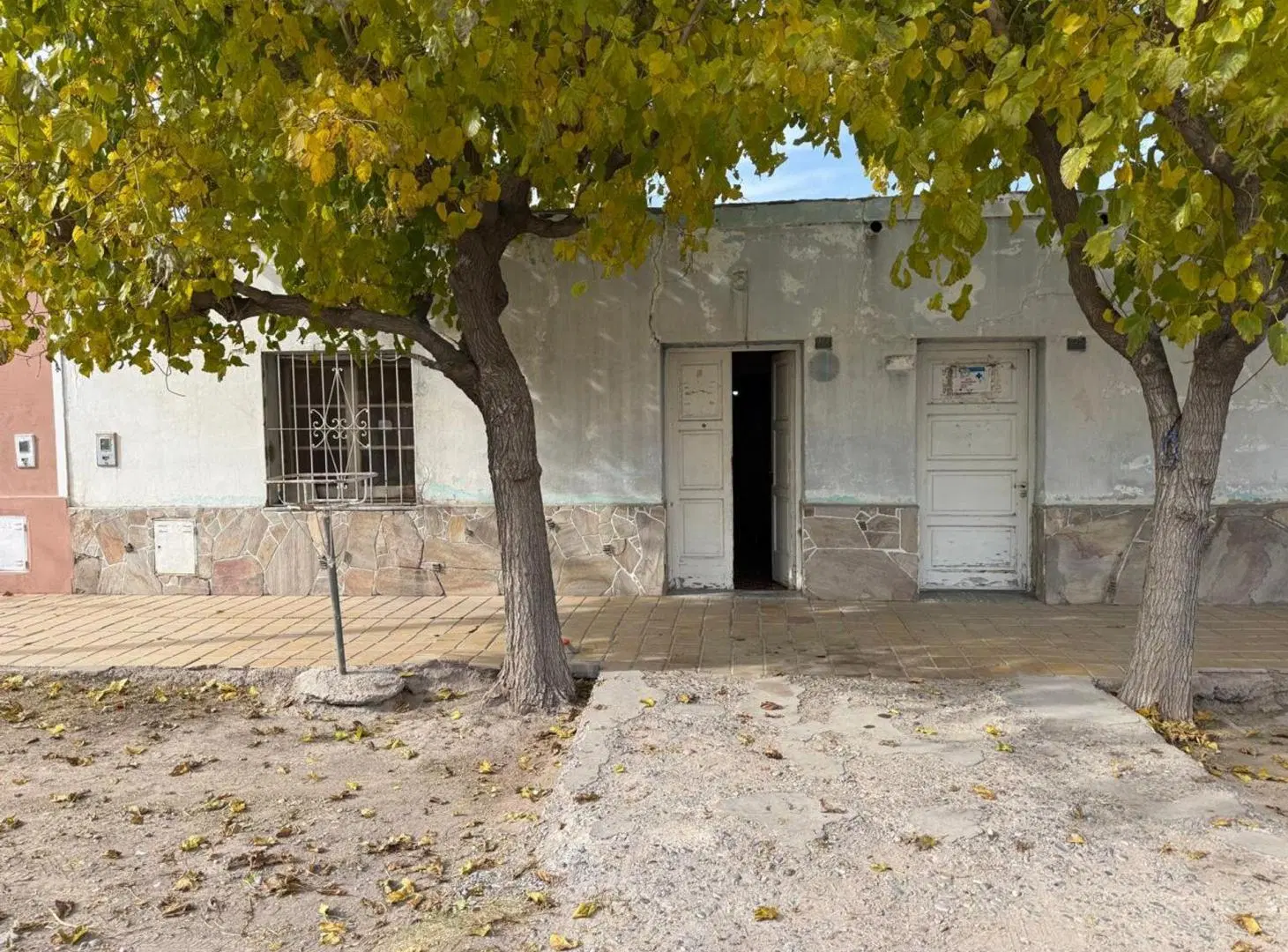CASA MIXTA, DE 4 HABITACIONES. CAPITAL 2