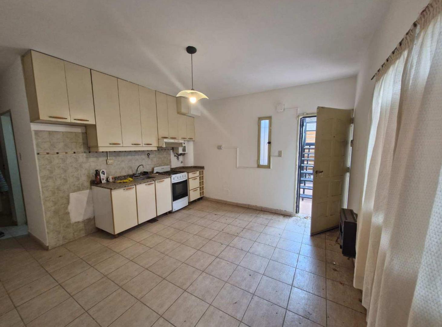 Foto de DEPARTAMENTO DE 2 DORMITORIOS. PLANTA BAJA.CAPITAL, imagen 4