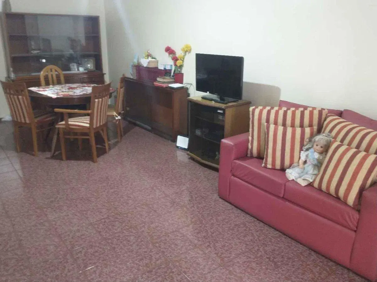 Departamento de 3 dormitorios 2do. Piso, Capital 5