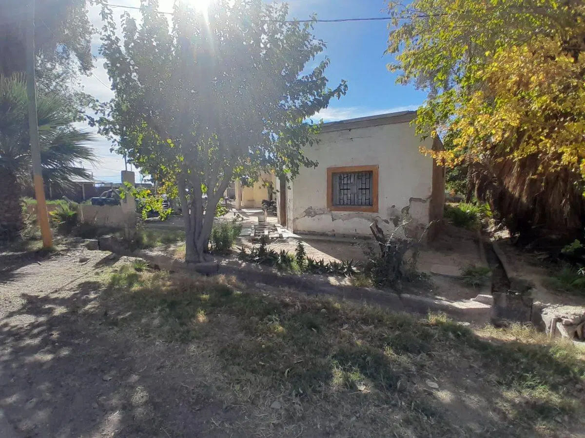 TERRENO DE 4012 M2 CON CONSTRUCCION. SANTA LUCIA 4