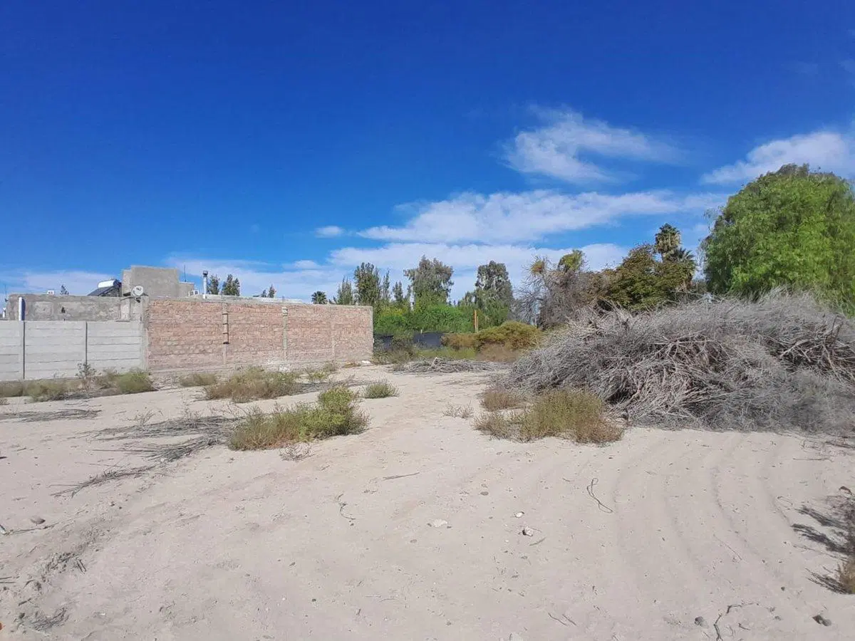 TERRENO DE 4012 M2 CON CONSTRUCCION. SANTA LUCIA 5