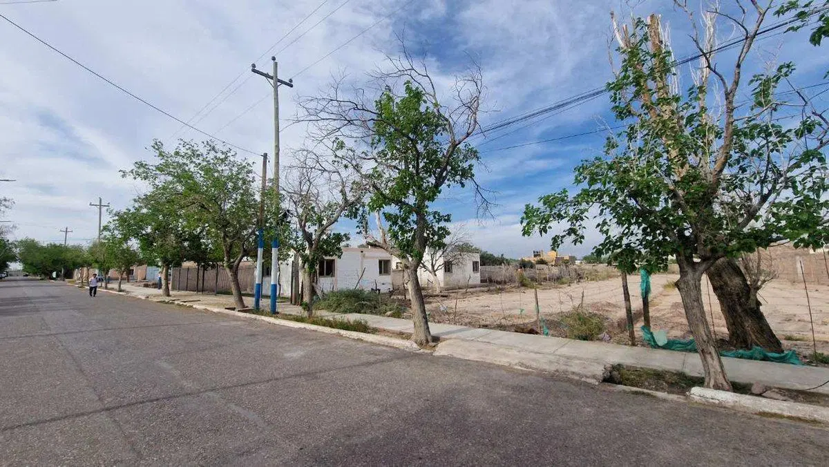 VENTA GRAN TERRENO 2347 M2 POCITO CENTRO 3