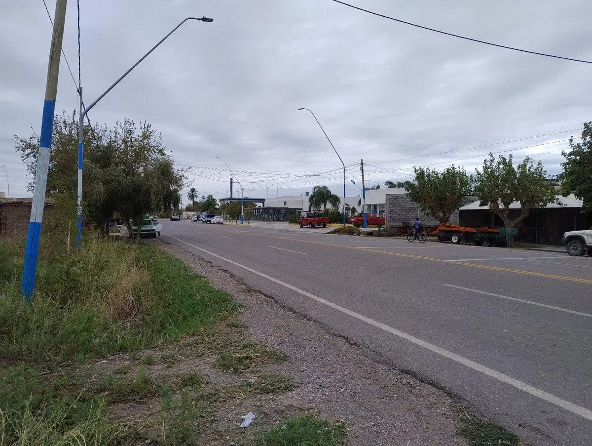 LOTES DE 300M2,SOBRE CALLE MENDOZA Y 11. POCITO 3