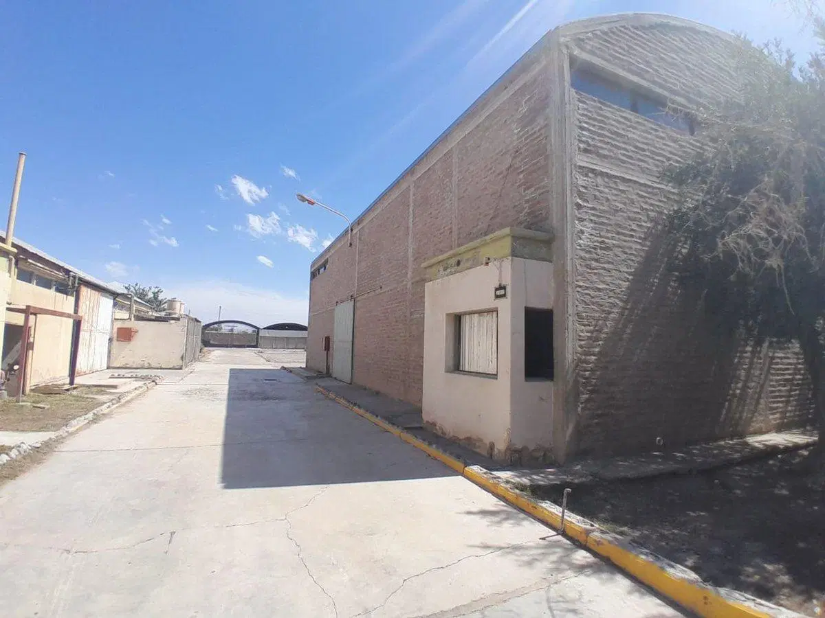 Alquiler Galpones y Oficinas. Lateral RN40. RAWSON 5