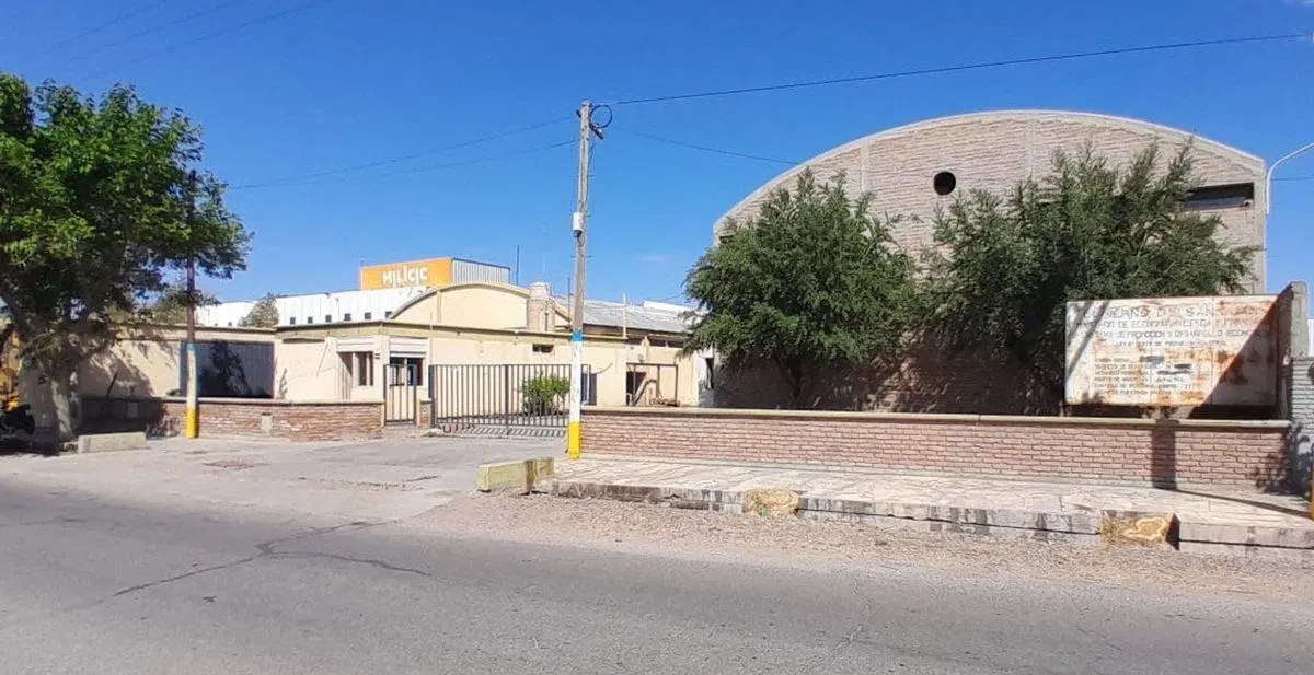 Alquiler Galpones y Oficinas. Lateral RN40. RAWSON 2