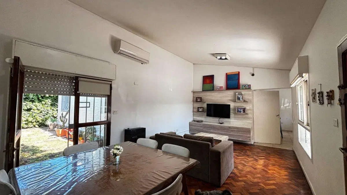 Alquiler Casa 3 Dorm, 2 Baños, en Capital. 3
