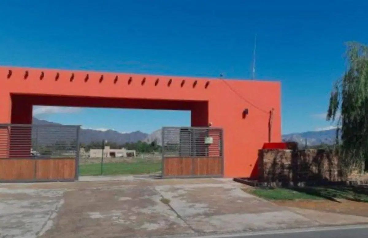 VENTA TERRENO 1100 M2 LOS SAUCES ZONDA 5