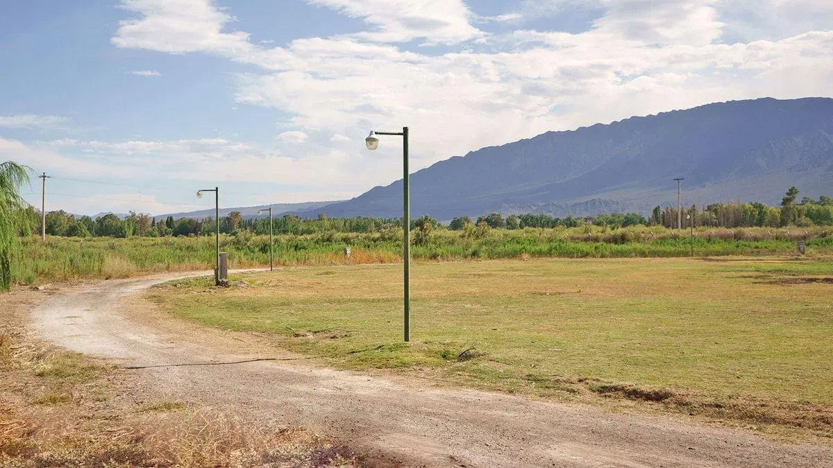 VENTA TERRENO 1100 M2 LOS SAUCES ZONDA 2