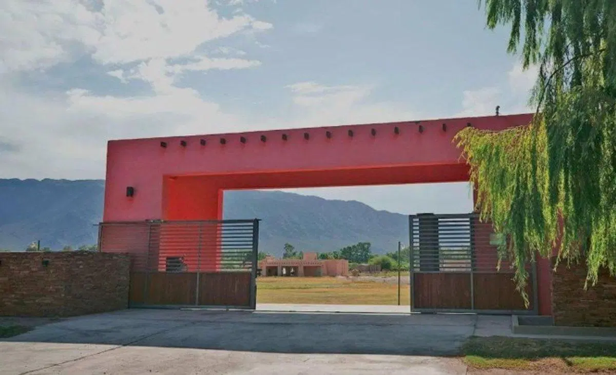 VENTA TERRENO 1100 M2 LOS SAUCES ZONDA 3