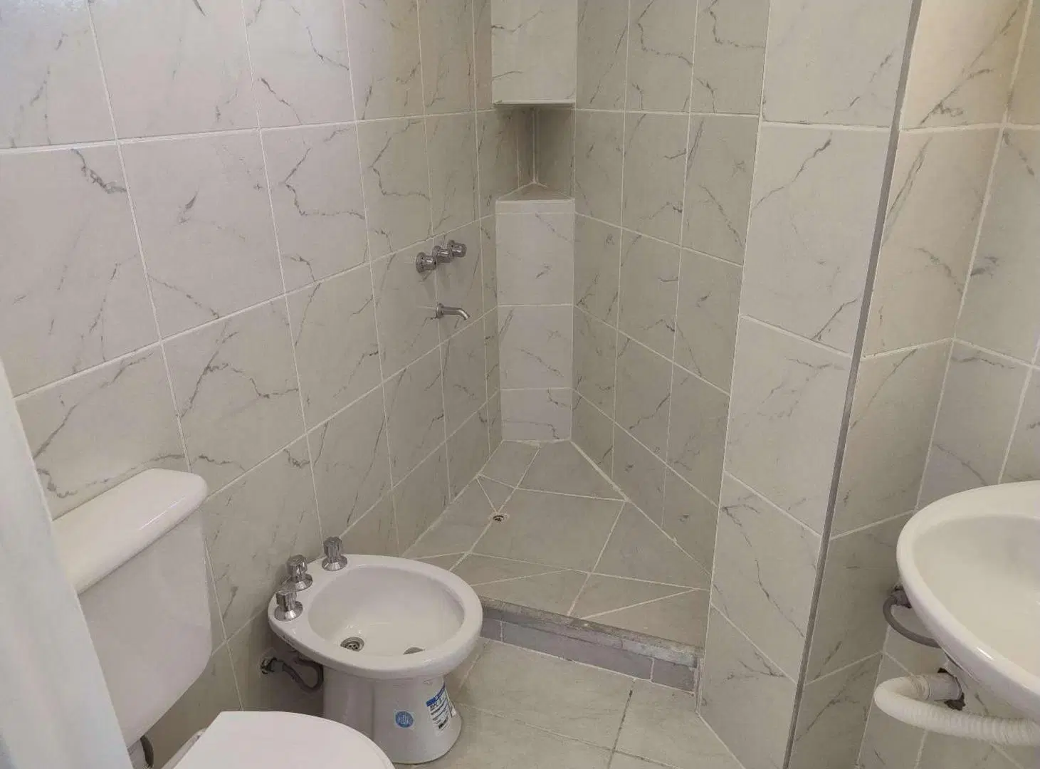 Duplex de un dormitorio, con cochera. Rivadavia 5