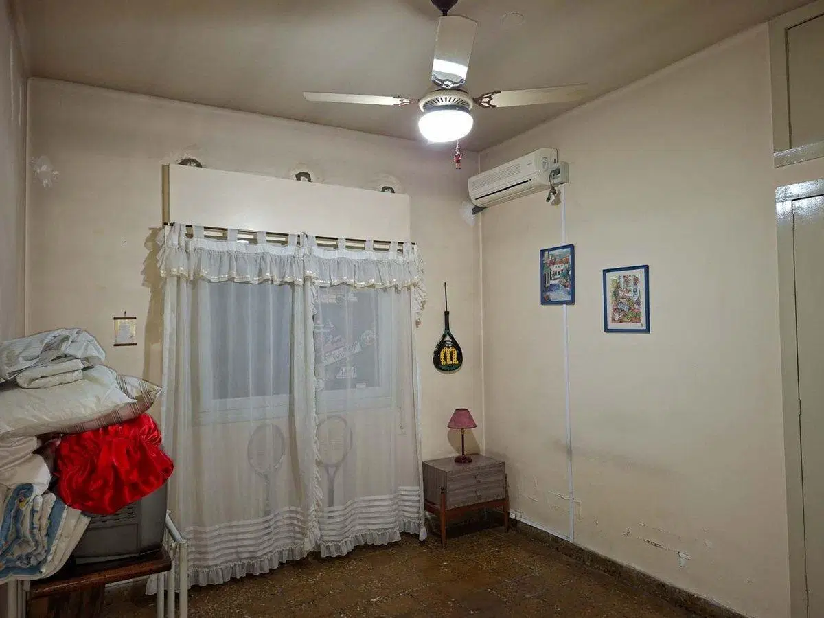 CASA EN AV. LIBERTADOR Y MEGLIOLI. RIVADAVIA 4