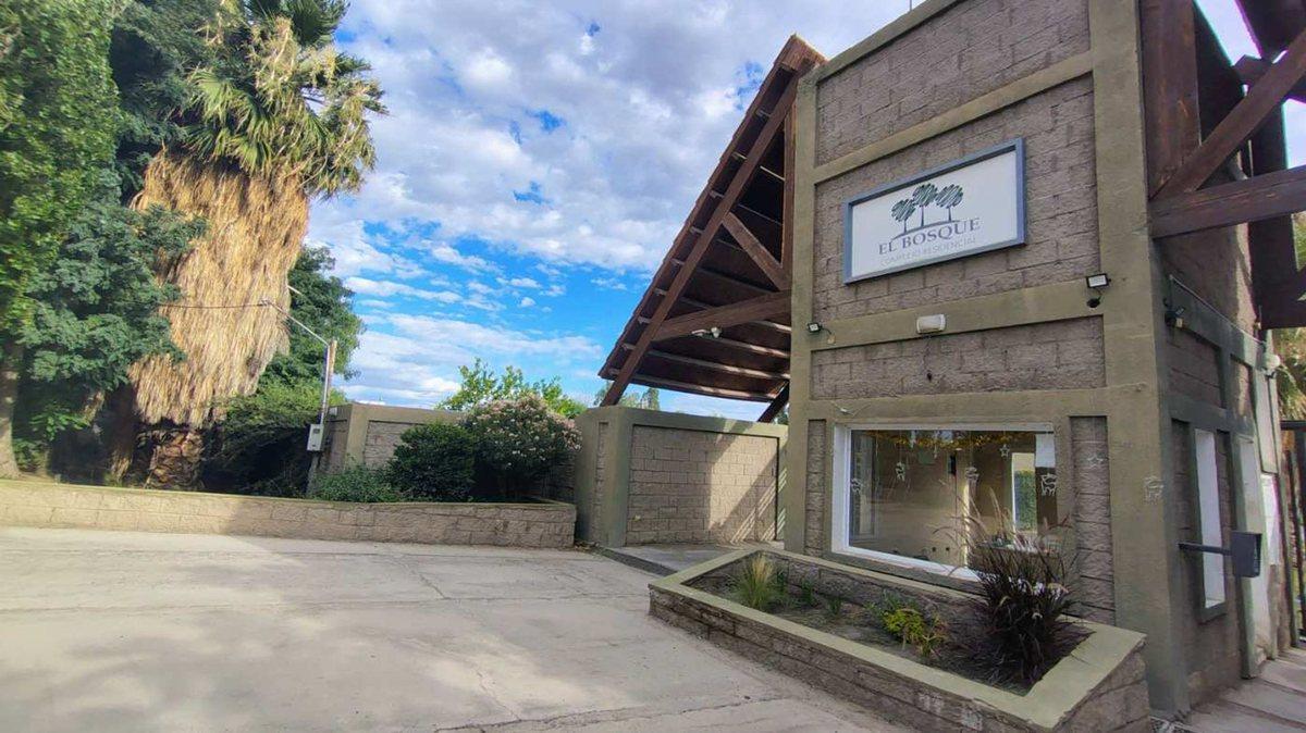 VENTA LOTE B° PRIVADO EL BOSQUE 1755 M2, MEDANITO