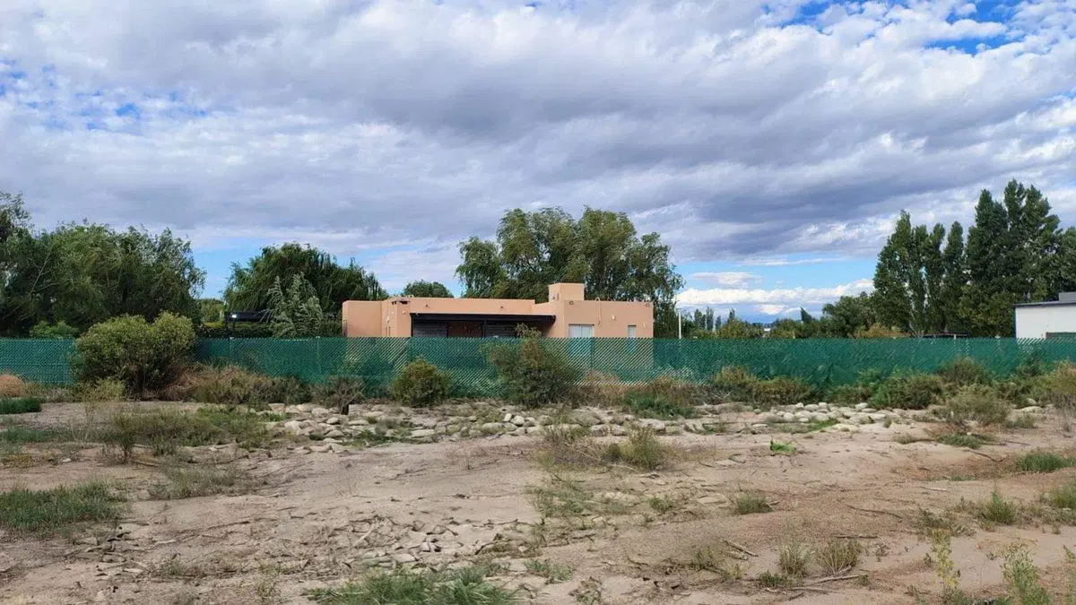 VENTA LOTE B° PRIVADO EL BOSQUE 1755 M2, MEDANITO 3