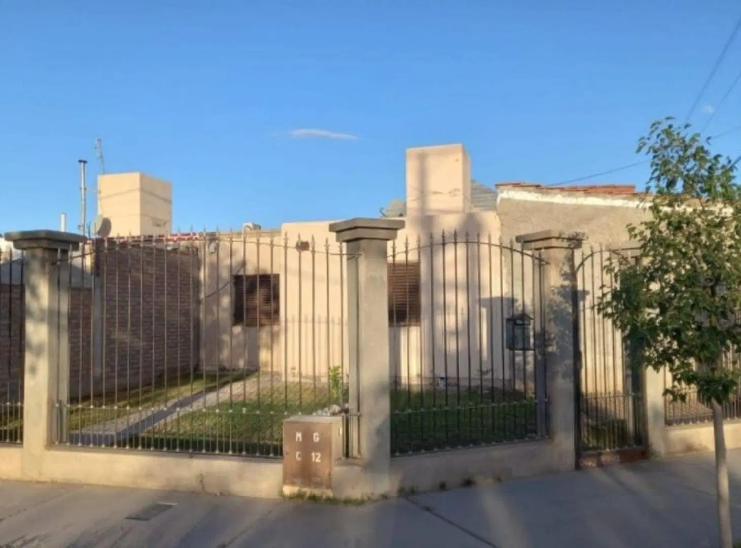 Casa Barrio Lagares, Calle 5 y Gral. Acha, Pocito 2