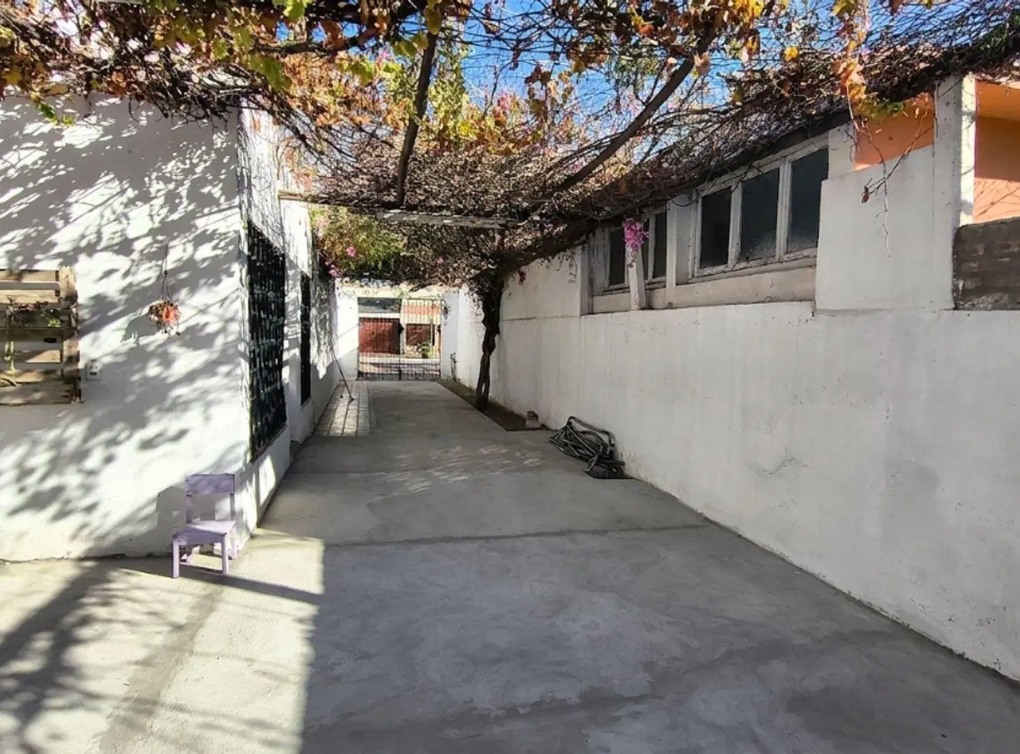 VENTA DE CASA + DEPTO B° SANTO TOMAS. SANTA LUCÍA 5