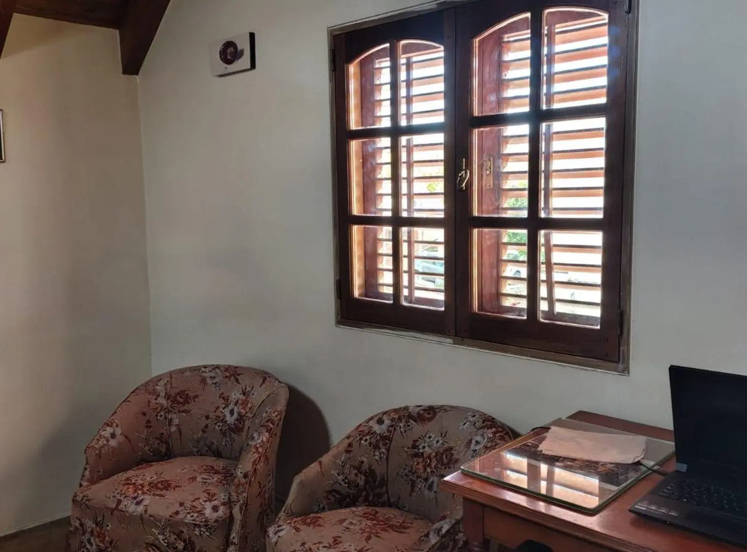 CASA DE DOS PLANTAS. ZONA B° NATANIA VI, RIVADAVIA 3